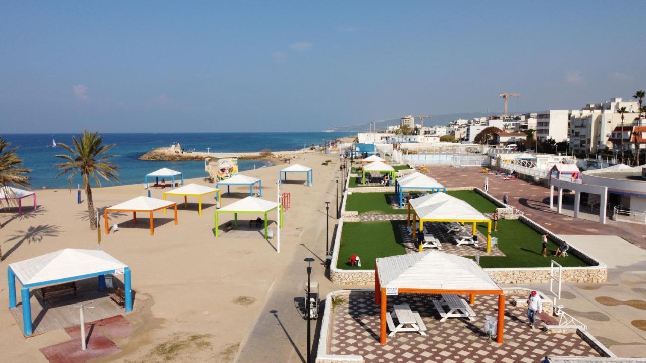 Breezot Yam Hotel Нахария Екстериор снимка