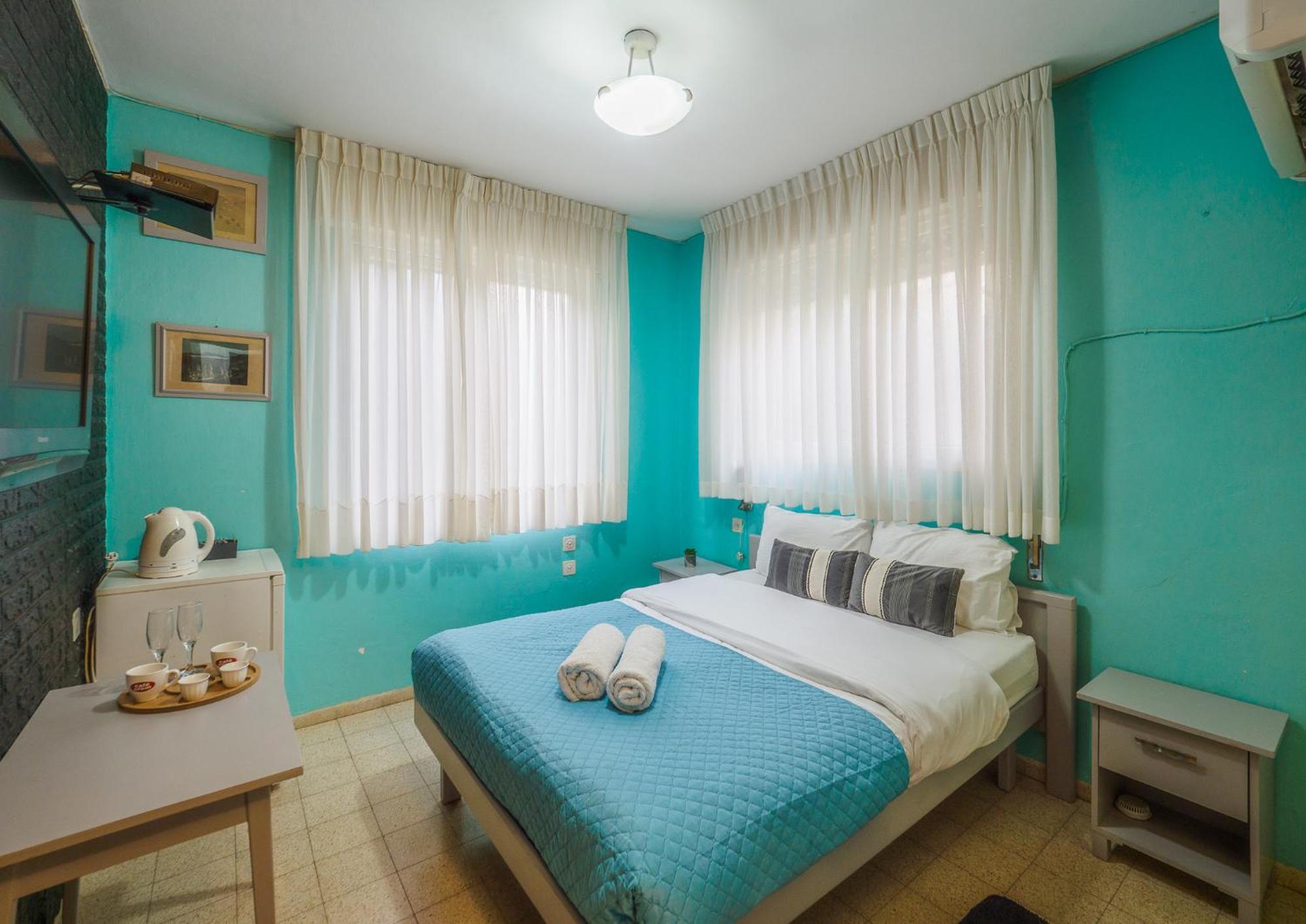 Breezot Yam Hotel Нахария Екстериор снимка