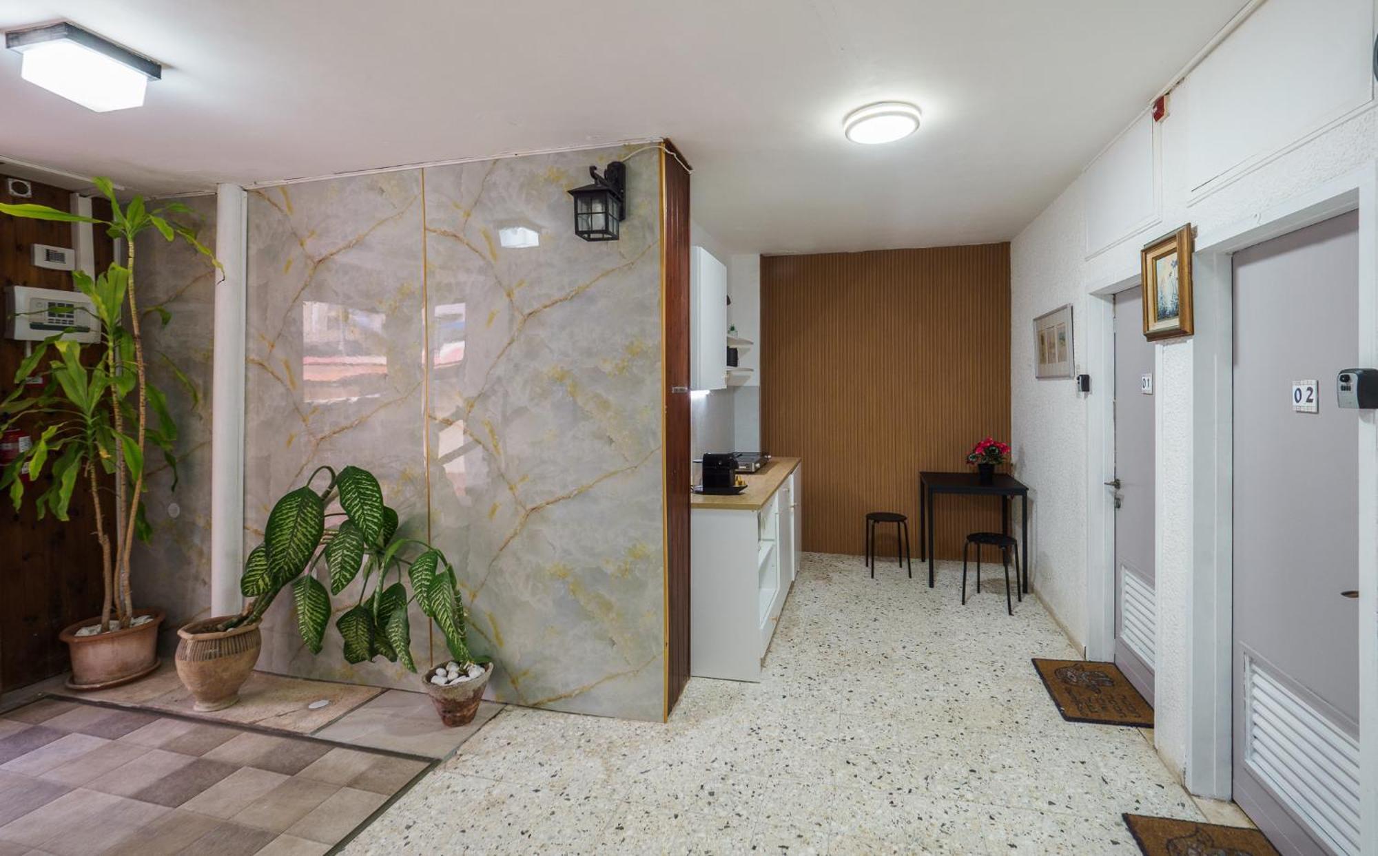 Breezot Yam Hotel Нахария Екстериор снимка